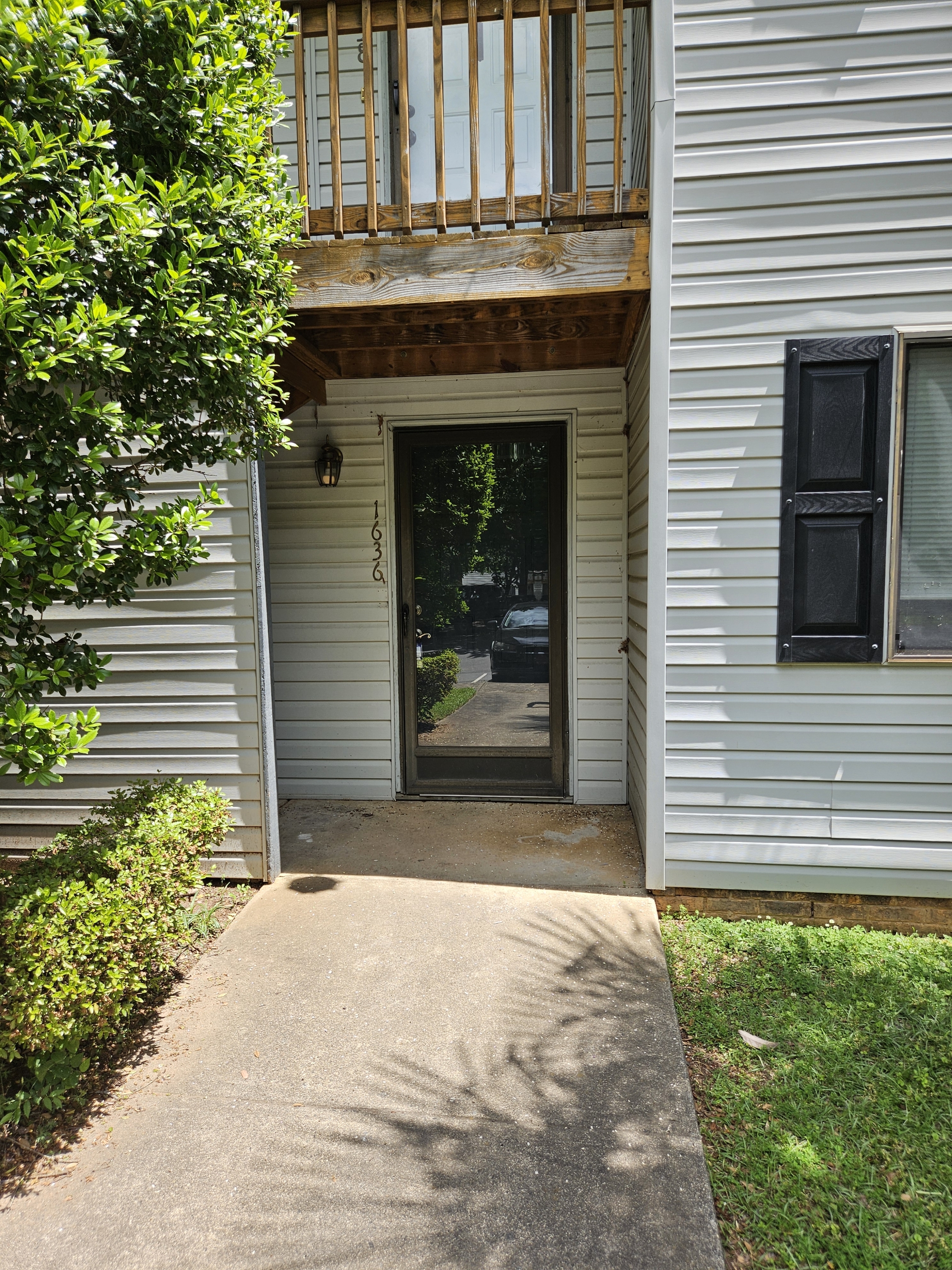 1636 Hunters Trail - 1